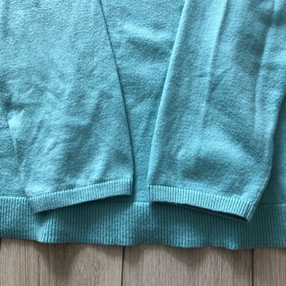Talbots Lambswool Blend Side Button Detail Light Sweater in Light Blue Size M - Picture 5 of 11